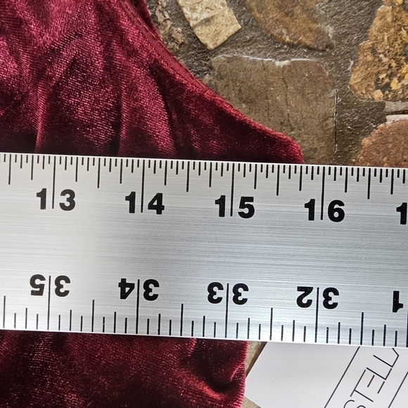 NWT Stella Luce Burgundy Velvet Romper with Cutout and Lace Detail, Size Small - Picture 12 of 14